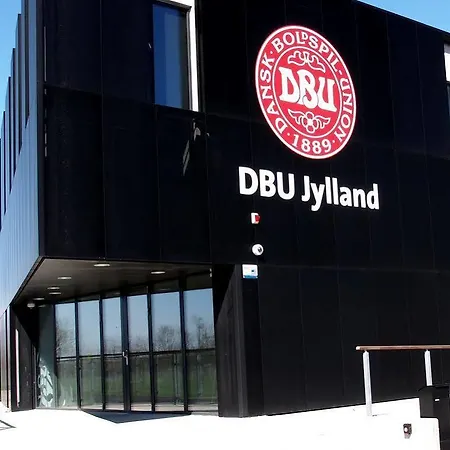 Dbu & Kursuscenter ホテル オールフス